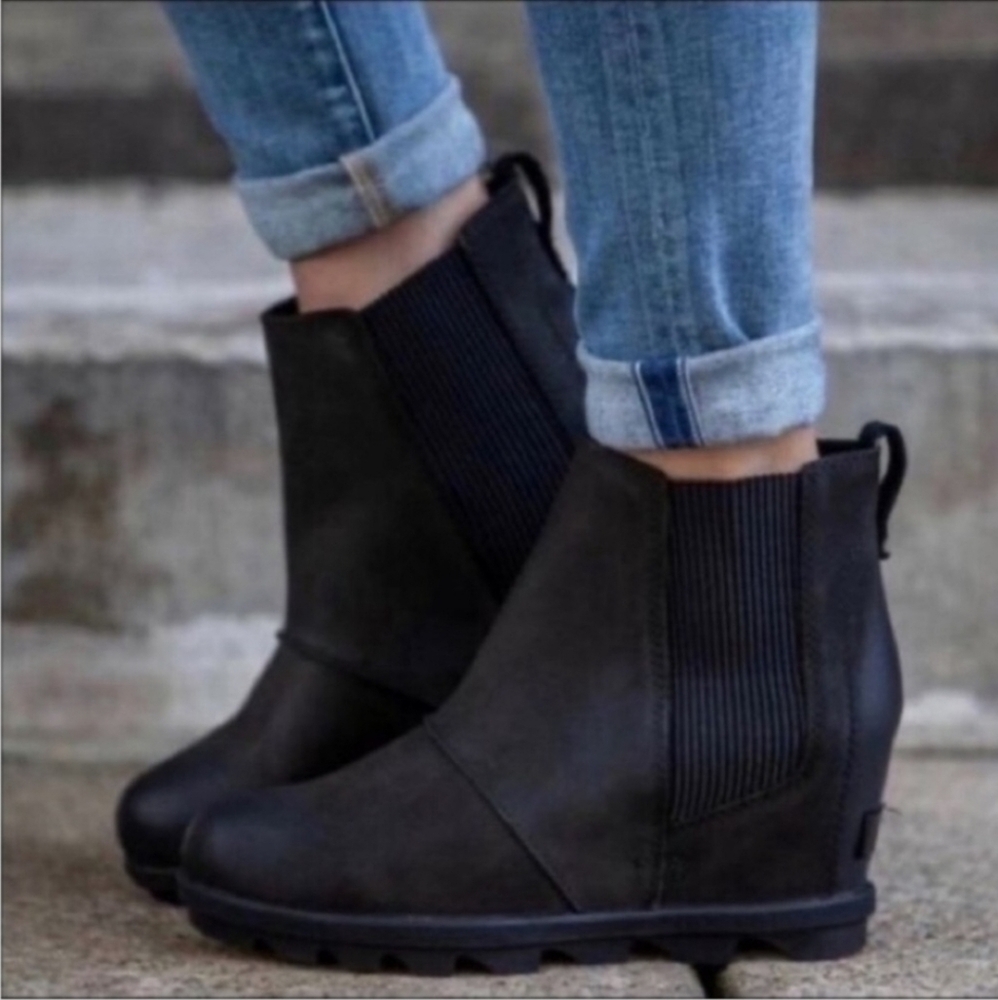 Sorel Joan of Arctic Wedge II Chelsea Boots